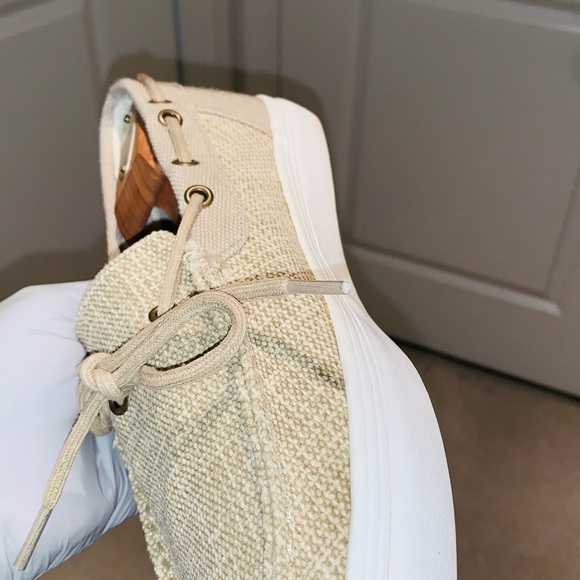 Lands End Canvas Boat Shoe. - Picture 2 of 14